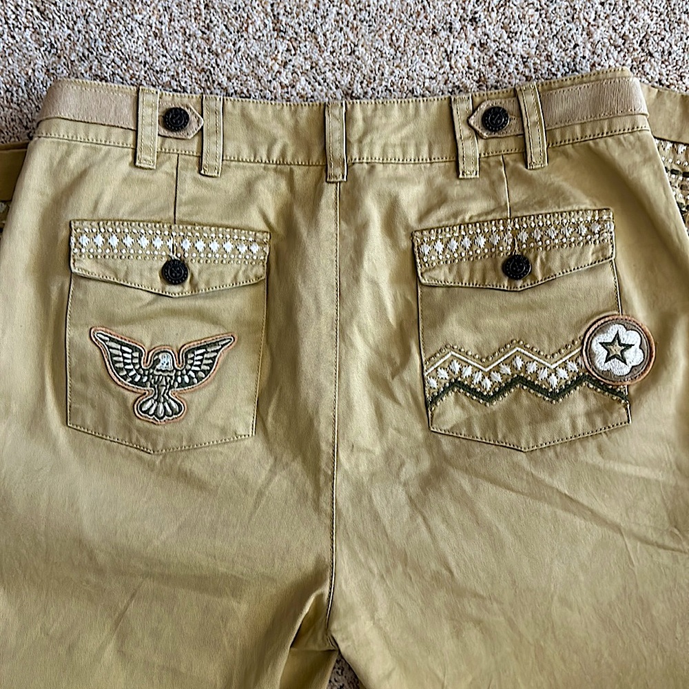 Spell & The Gypsy NWOT Boho Tan Embroidered Cropped Pants **Size S** 🌸🌸 - Picture 5 of 10
